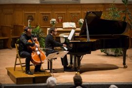 Das Duo Pianelli-Dragan in der Kirche Frutigen