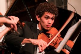 Natanael Ferreira, Bratschist des Aurora Piano Quartet